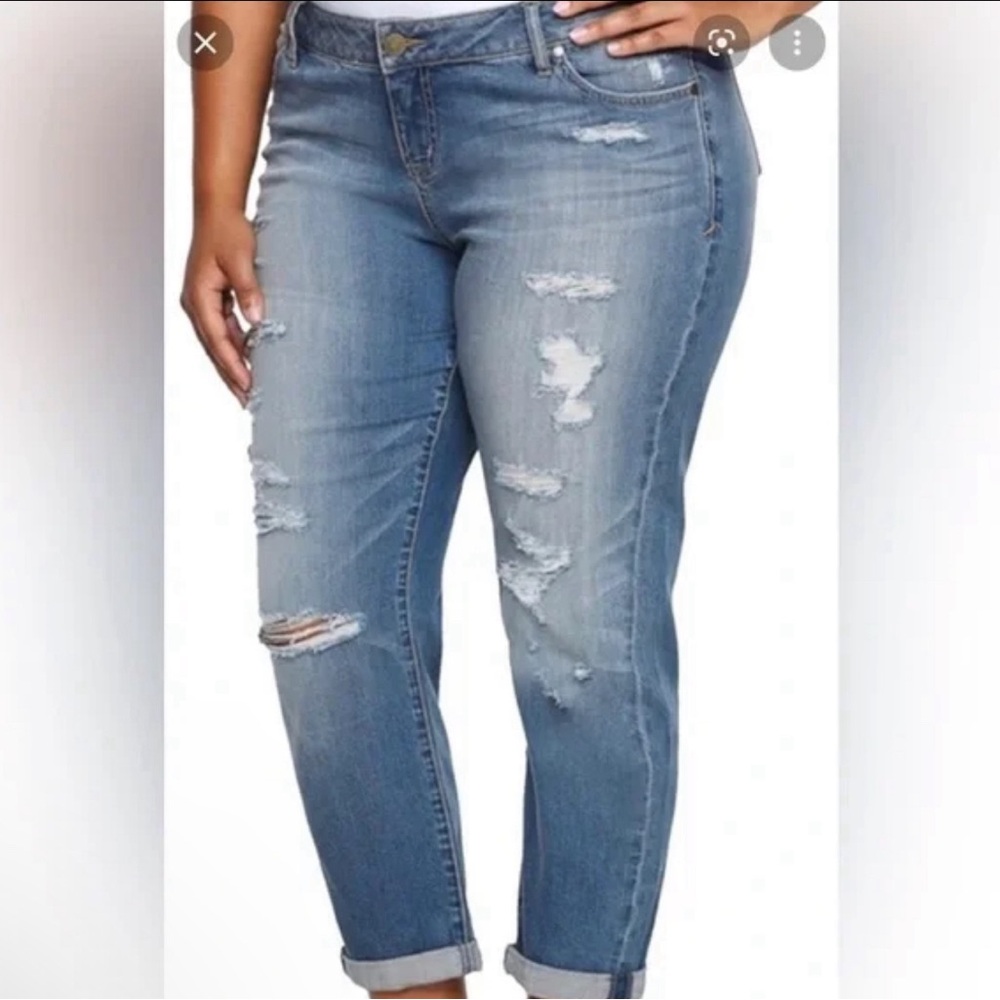 Torrid Boyfriend Jeans Distressed Stretch Denim Medium Wash Womens Plus Size 16